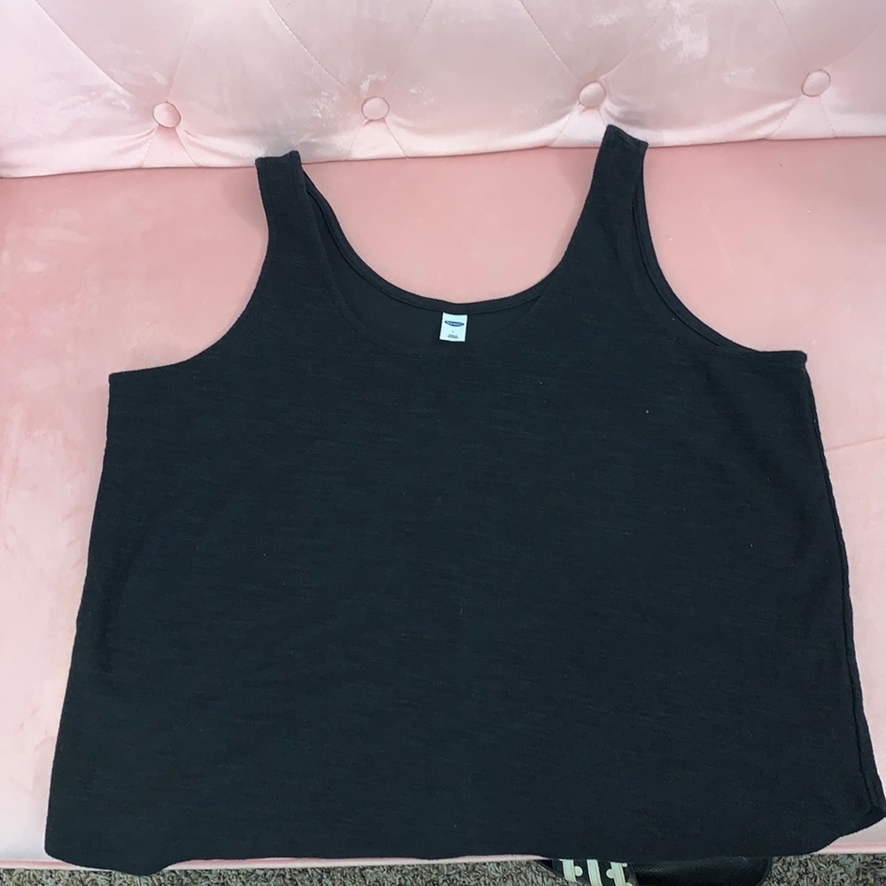 Tank top size L never use it old navy brand